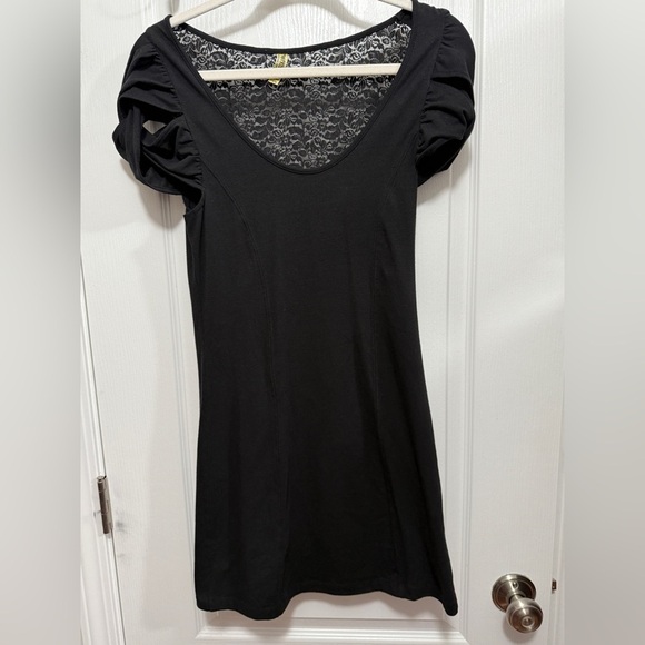 Free People mini dress SZ M black Bodycon puff sleeve lace back boho whimsigoth - Picture 1 of 15